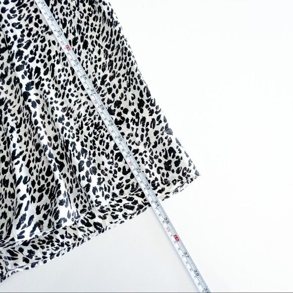 Zara // Animial print midi skirt // Size Medium // NWT - Picture 5 of 9